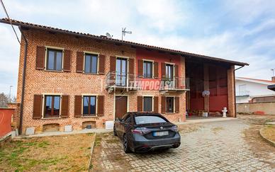 SOL.INDIPENDENTE con GIARDINO PRIVATO, TETTOIA e D