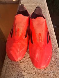 Scarpe da calcio senza lacci