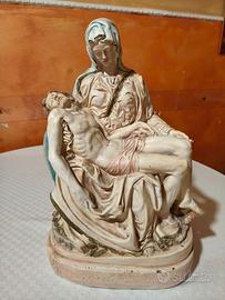 Statua della pietà