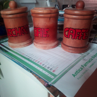 Barattoli legno fatti a mano