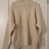 Maglione Levi’s color panna con trama particolare