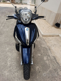 Piaggio Beverly 300 ie