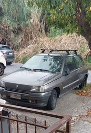 RENAULT Clio 1.2i RT