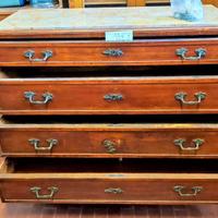 Cassettiera vintage a 4 cassetti,presenta difetto,