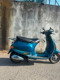 Vespa et 2 50cc