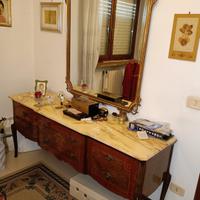 comò specchiera e comodini