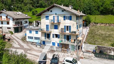 Quadrilocale con due balconi a Valfloriana