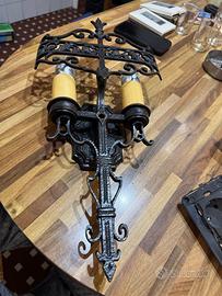 Applique da Parete in Ghisa – Doppia Lampadina