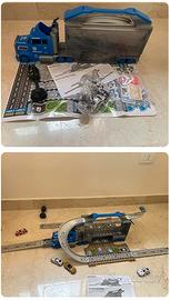 Giocattolo camion e pista macchinine