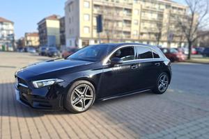 MERCEDES-BENZ A 200 d Automatic Premium