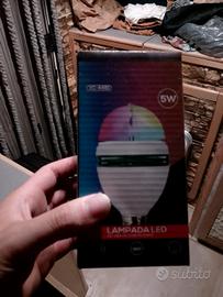 lampadina LED casa 
