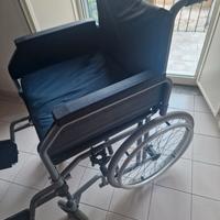 Sedia a rotelle spazi stretti