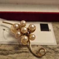 Spilla con perline