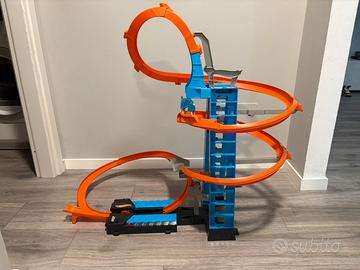 Hot Wheels Sky Crash Tower