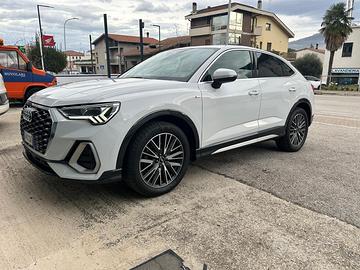 Audi Q3 Sportback 35 TDI S tronic line edition “70