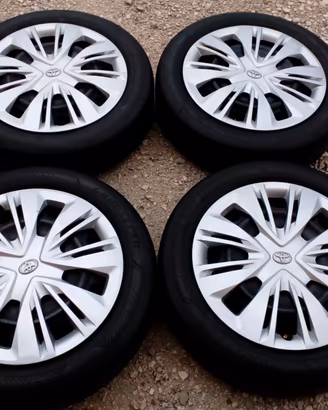 CERCHI E GOMME 17 ORIGINALI TOYOTA COD:2227