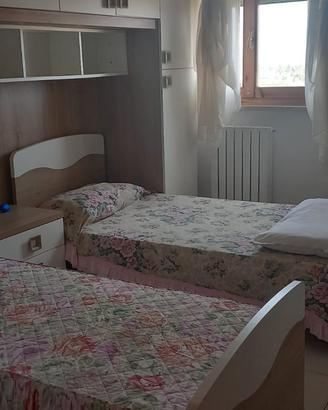 Cameretta con 2 letti