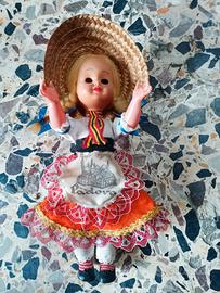 bambola vintage  souvenir 