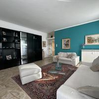 4 LOCALI A CARUGATE