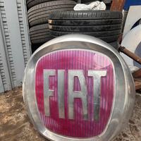 Logo fiat di plastica per bar o collezionisti
