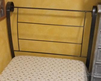 Letto una piazza Ferro battuto 