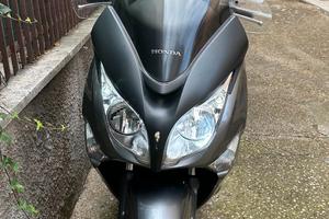 Honda SW-T400 - 2012