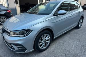 Volkswagen Polo 1.0 TSI DSG Style*EURO6*NEOPATENTA
