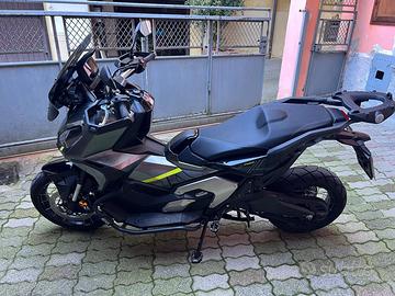 Honda x adv 750