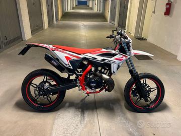 Beta 50 RR