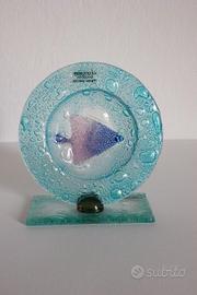 Disco azzurro con piedistallo vetrai veneti