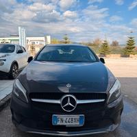 MERCEDES CLASSE A 180d