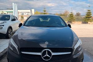 MERCEDES CLASSE A 180d