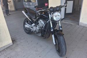 Honda hornet 919