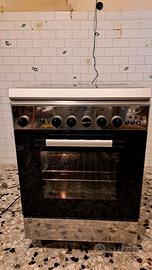 Cucina a gas e frigorifero