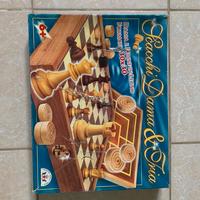 Gioco di scacchi, dama e tria