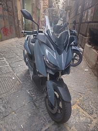 Yamaha XMAX 300 Tech MAX 2022