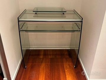 Tavolino pc in vetro