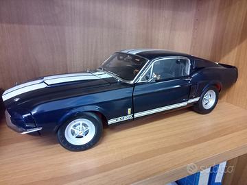 Modellino Auto  1:18 Ford Mustang Shelby Gt 500