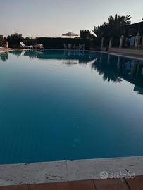 Villa unifamiliare con piscina giardino 5000mq