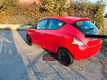 Lancia Ypsilon 1.2 benzina