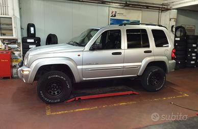 Rialzo assetto Jeep Cherokee KJ 2" (+50mm)