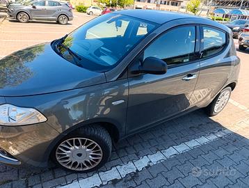 Lancia Ypsilon silver  2016