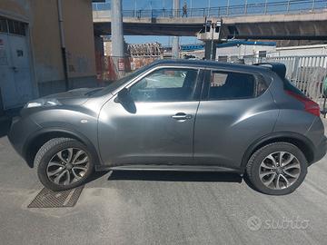 nissan juke teckna