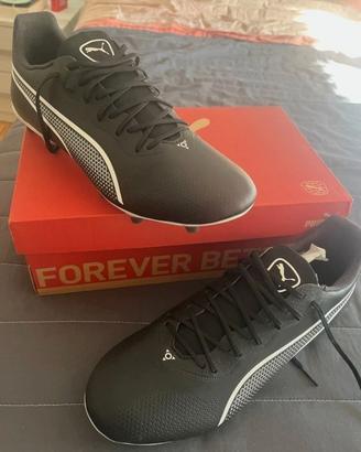 Scarpini da calcio Puma bianco e nero misura 44.5