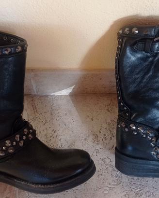 Stivaletti texani da donna neri  vera pelle