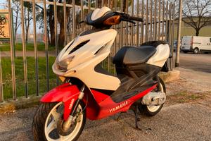 Yamaha Aerox 50
