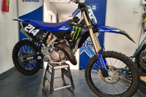 Yamaha YZ 125