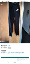 pantaloni Nike