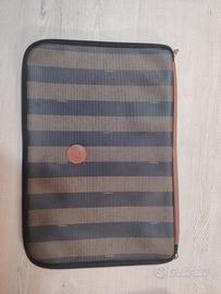Pochette porta documenti  fendi in pelle  anni 80