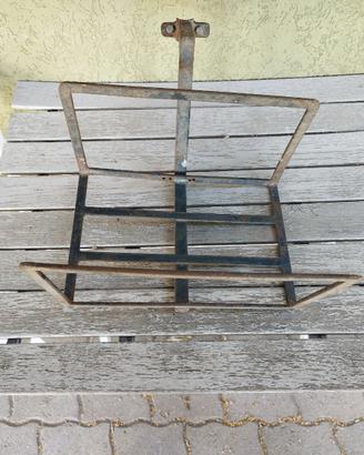 Portapacchi vintage in ferro saldato